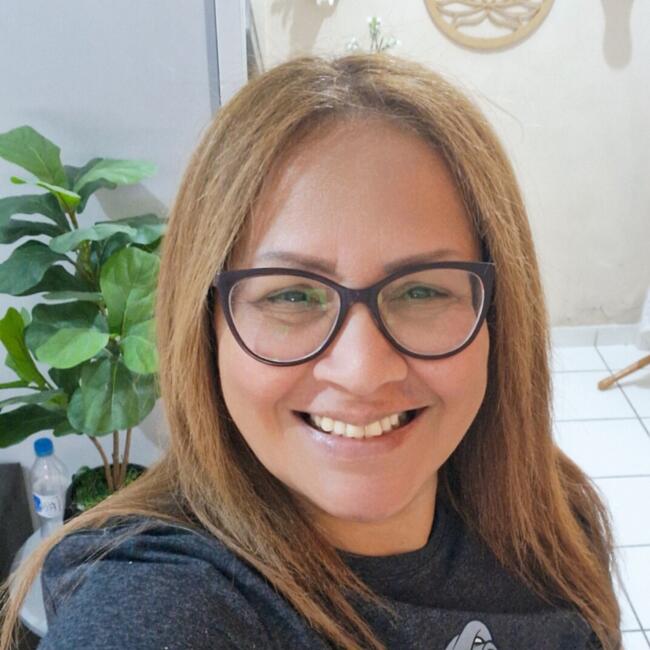 Babá em Curitiba: Doris Mariela