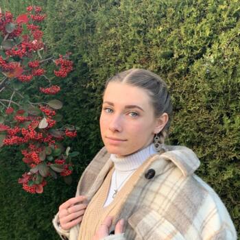 Babysitter in Canohès: Julie