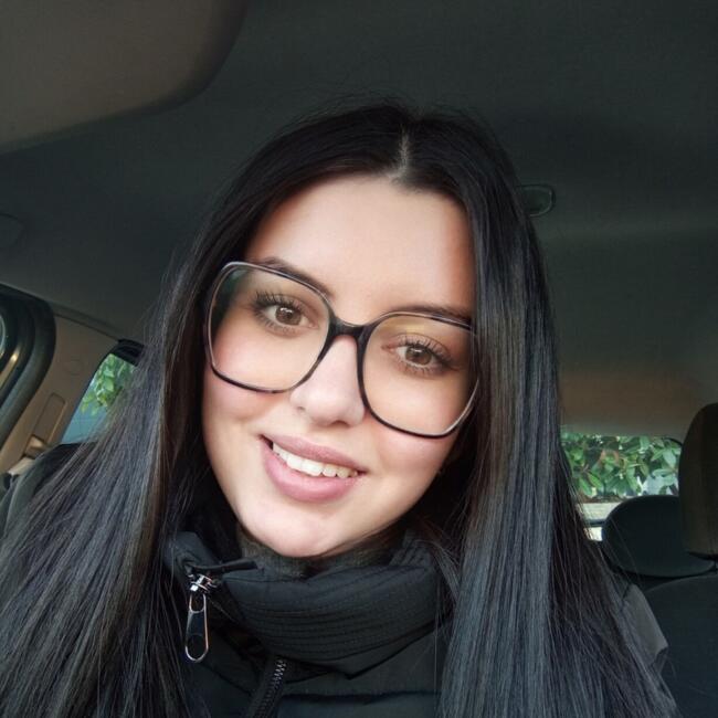 Babysitter in Vernon: Laurine