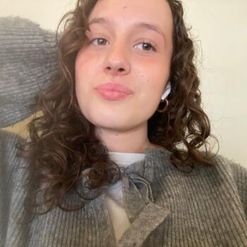Babysitter in Ormesson-sur-Marne: Justine