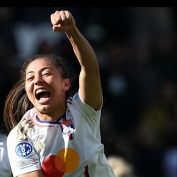 Babysitter in Châlons-en-Champagne: Inès