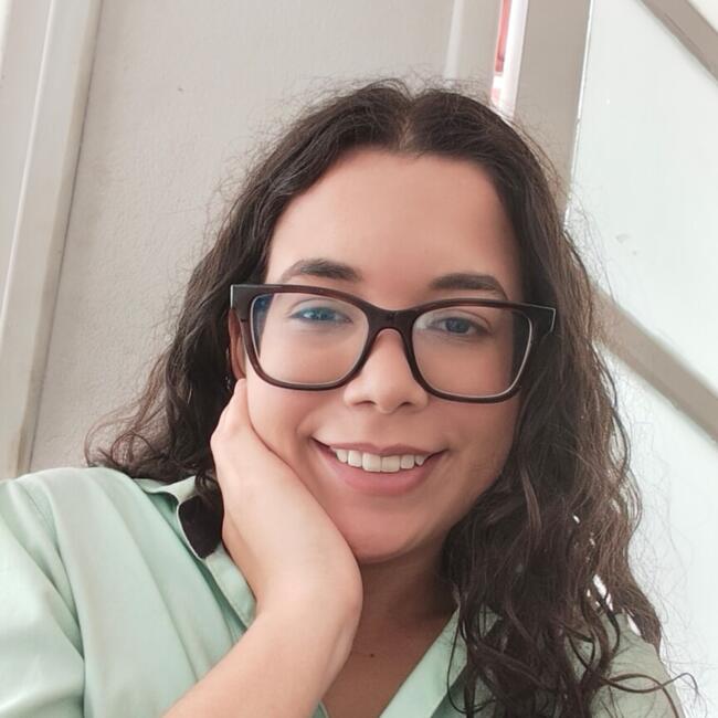 Babysitter in Aracruz: Rachel