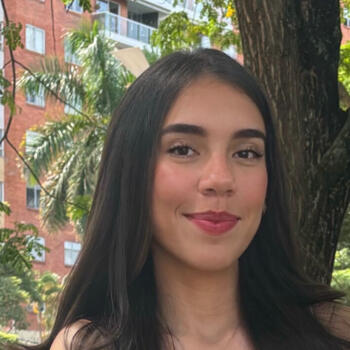 Babysitter in Prague: Julieth Daniela