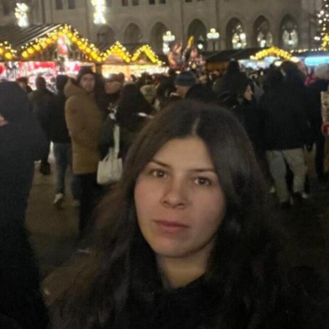 Babysitter in Vienna: Tanase