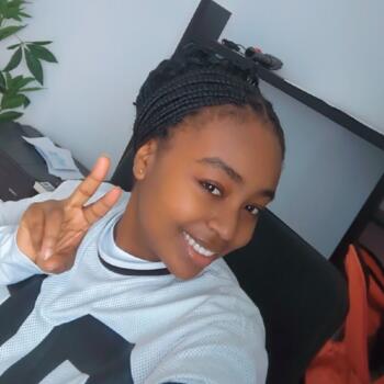 Babysitter in Waterloo: Sandy