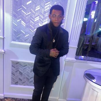 Trabajo para niñera en The Bronx: trabajo para niñera Saleem MCGEACHY