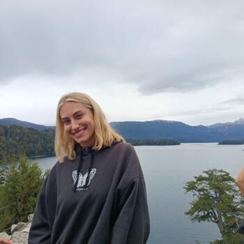 Niñera en San Isidro: Paula