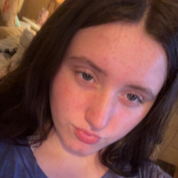 Babysitter in Hurricane (West Virginia): Bella