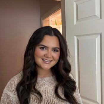 Babysitter em Killinierin: Hannah