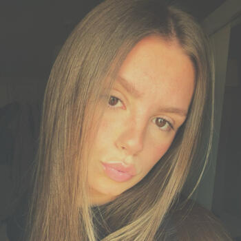 Babysitter in Bargoed: Kate