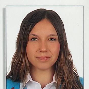 Babysitter in Alicante: Naiara