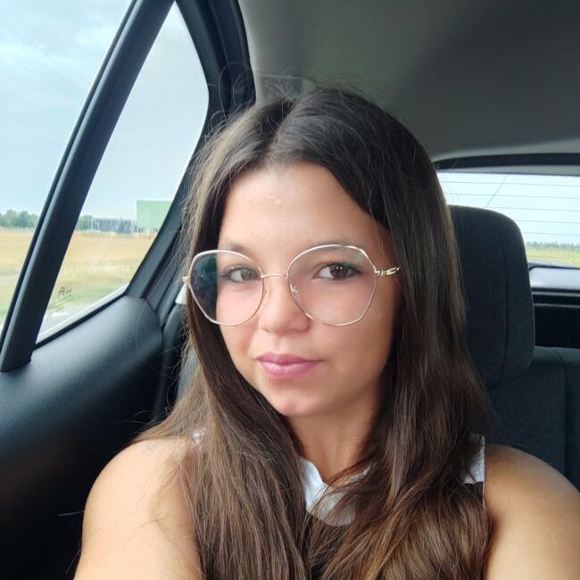 Babysitter in Ferrières-en-Brie: Léane