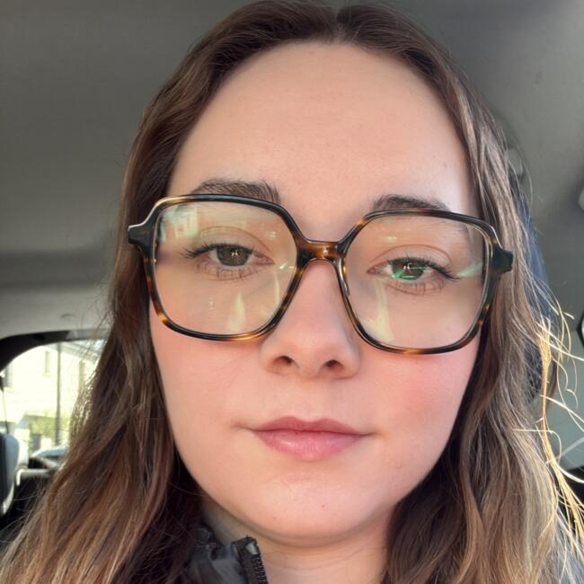 Babysitter in Gradignan: Maud