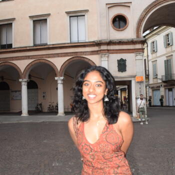 Babysitter in Cergy: Bhavika