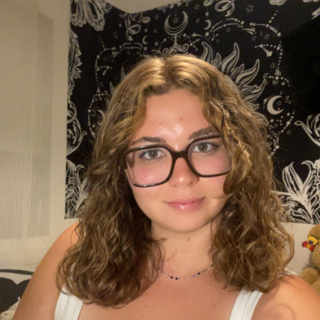 Babysitter in Parempuyre: Justine