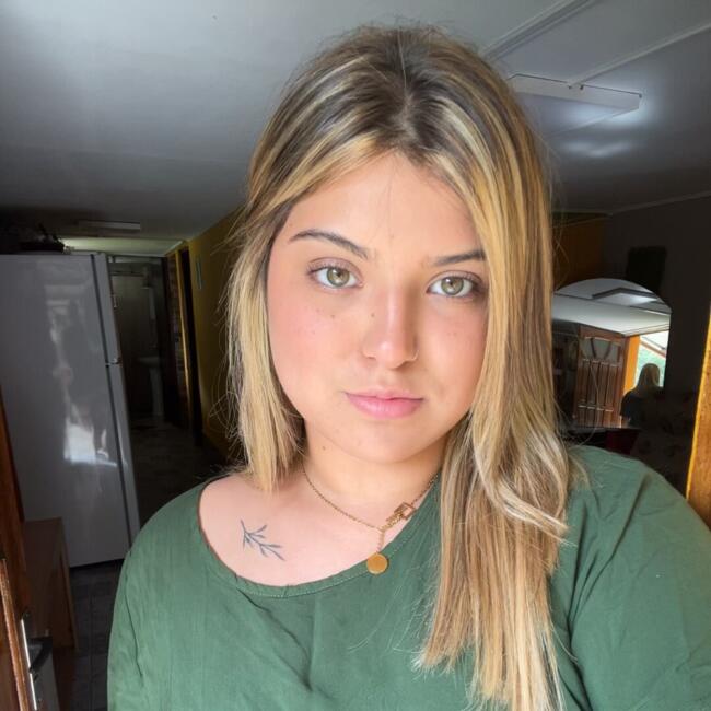 Babysitter in Montevideo: Shirley rivero