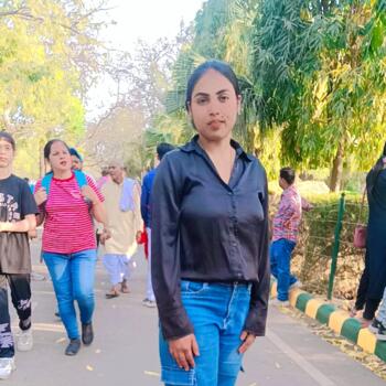 Babysitter Delhi: Varsha