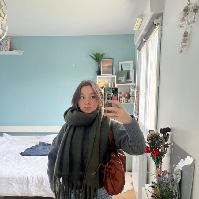 Babysitter in Saclay: Louise