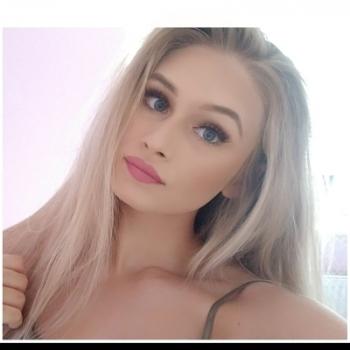 Babysitter in Tilbury: Lacey