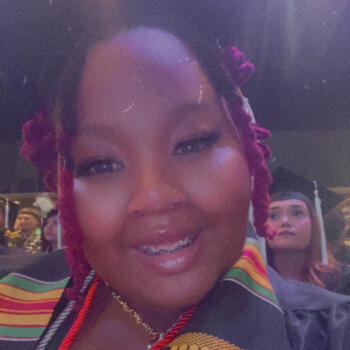 Babysitter Broadview (Illinois): Jayla