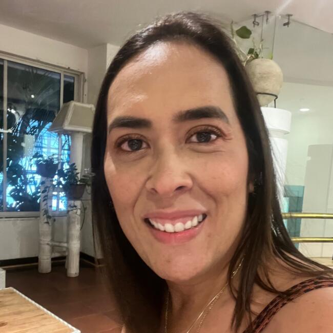 Babysitter in Sopela: Angelica