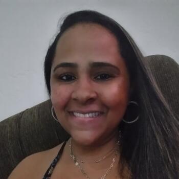 Babysitter in Uberlândia: Bruna Lara
