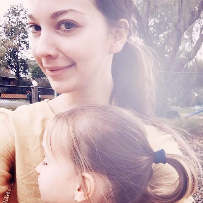Babysitter in Hobart: Corinna Harris