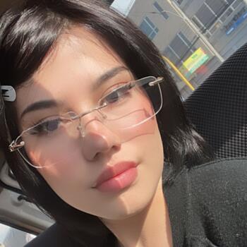 Babysitter in Panama City: Alison