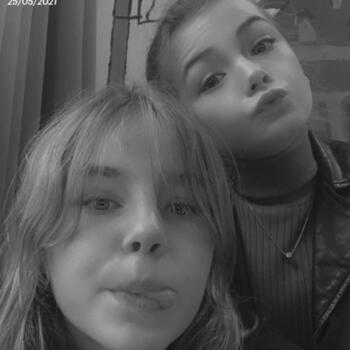 Oppas in Apeldoorn: Robine en Maud