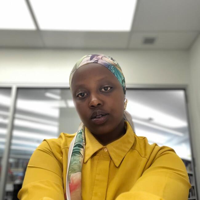 Baby-sitter in Edmonton: Alia