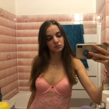 Babysitter in Nice: Zoé