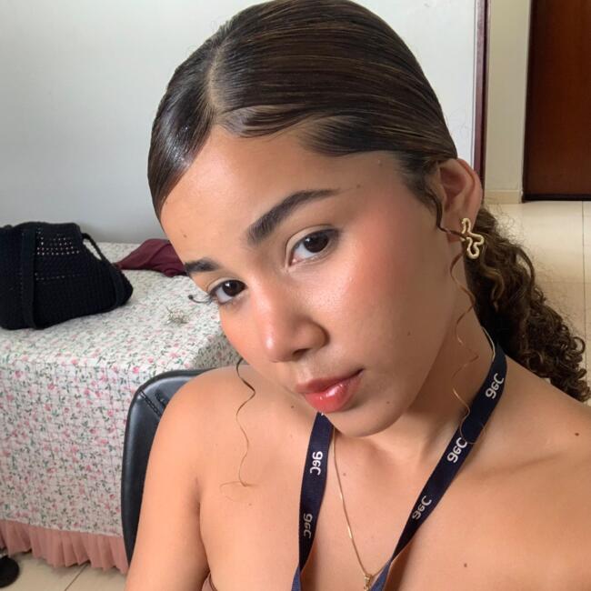 Babysitter in Arapiraca: Nicole