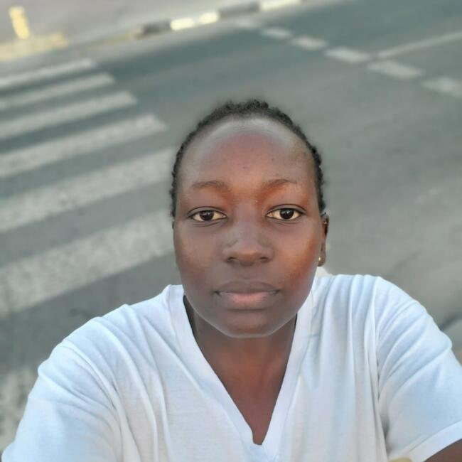 مربية أطفال في دبي: Traicy