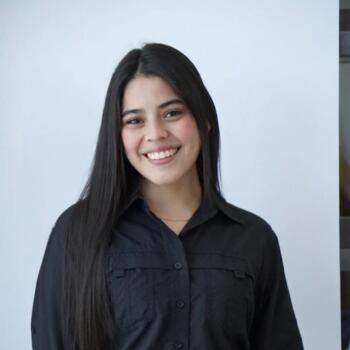 Babysitter in San Salvador: Alejandra