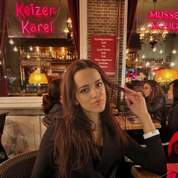 Babysitter in Brugge: Bianca