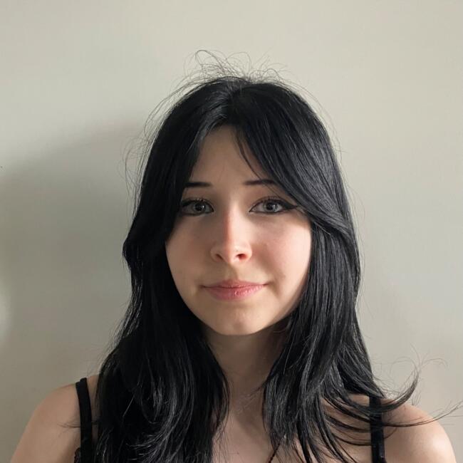 Babysitter in Oullins: Violette