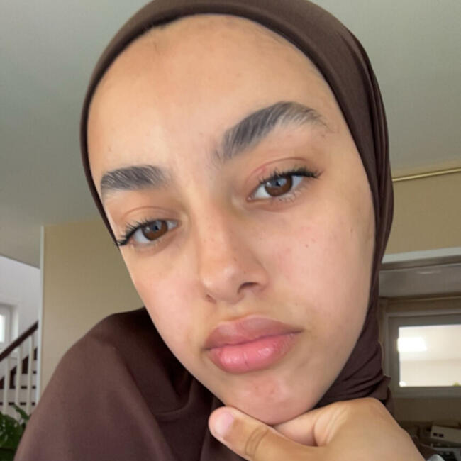 Babysitter in Tourcoing: Isra