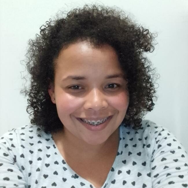 Babá em Curitiba: Sheila