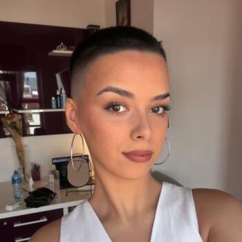 Babysitter in Belgrade: Emilija
