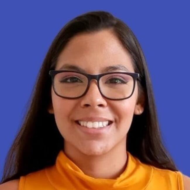 Babysitter in Kayl: Ana Fernanda