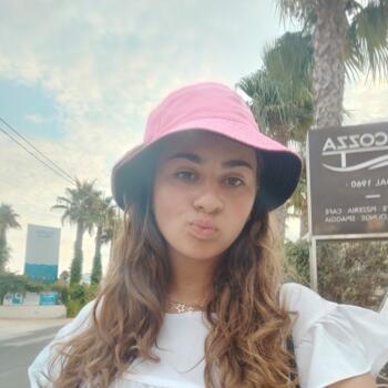 Babysitter in Pisa: Elena