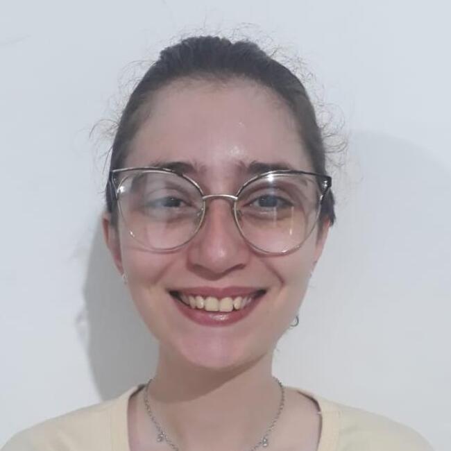 Babysitter in São Roque: Luana