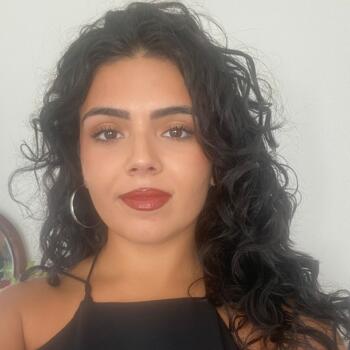 Babysitter in Lisbon: Inês