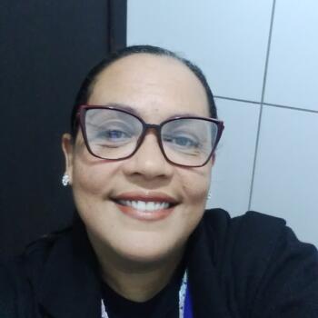 Babysitter Itajaí: Ana Claudia De Oliveira Aguiar