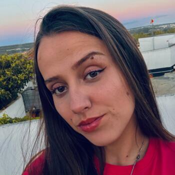 Atouguia da Baleia的保母: Débora