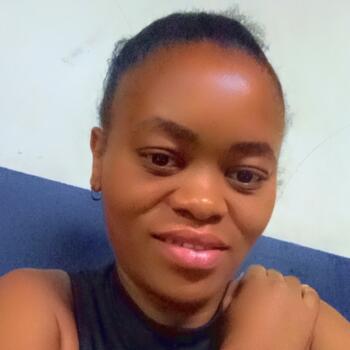 Babysitter in Rustenburg: Kedilatile