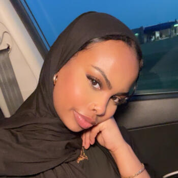 Babysitter Edmonton: Saharla