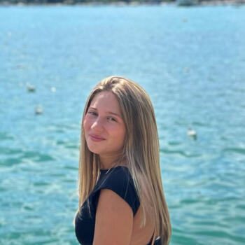 Babysitter in Coimbra: Lara