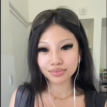 Babysitter Honolulu: Kiana