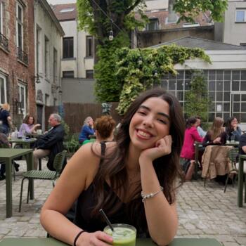 Babysitter Woluwe-Saint-Pierre - Sint-Pieters-Woluwe: Romayssa